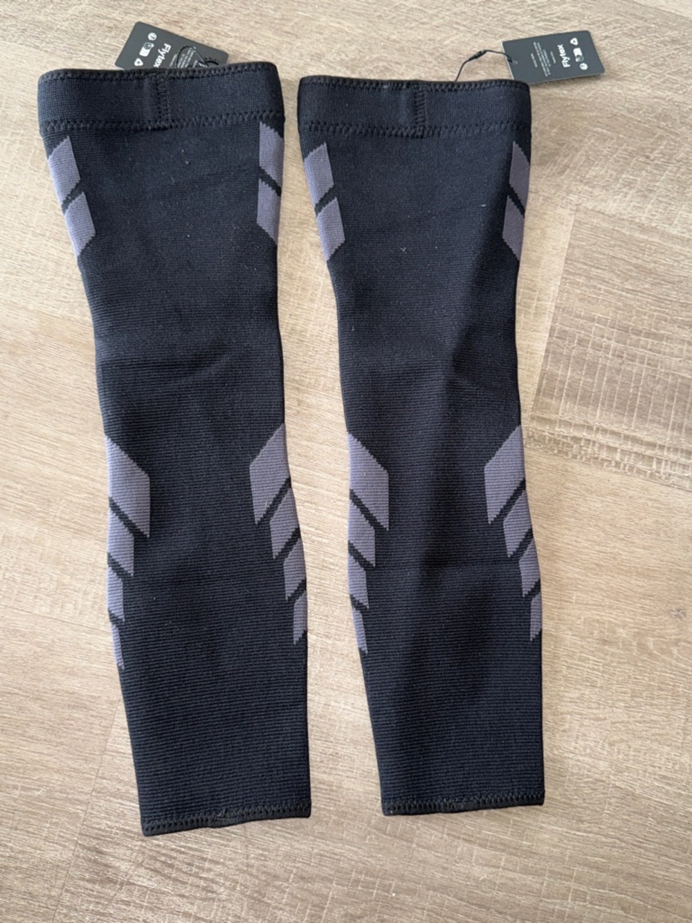 Flytex V2 Full Leg & Knee Compression Sleeves - Pair - Small Black & Gray NWT - Picture 4 of 7